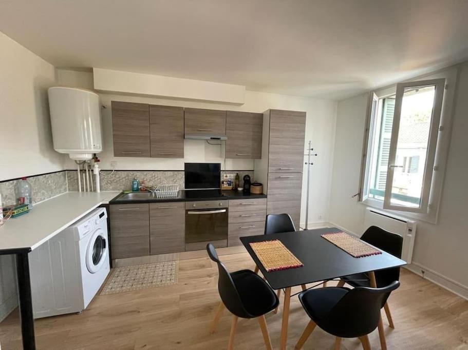 Appartement Avec Terrasse, Parking Gratuit Périgueux Εξωτερικό φωτογραφία